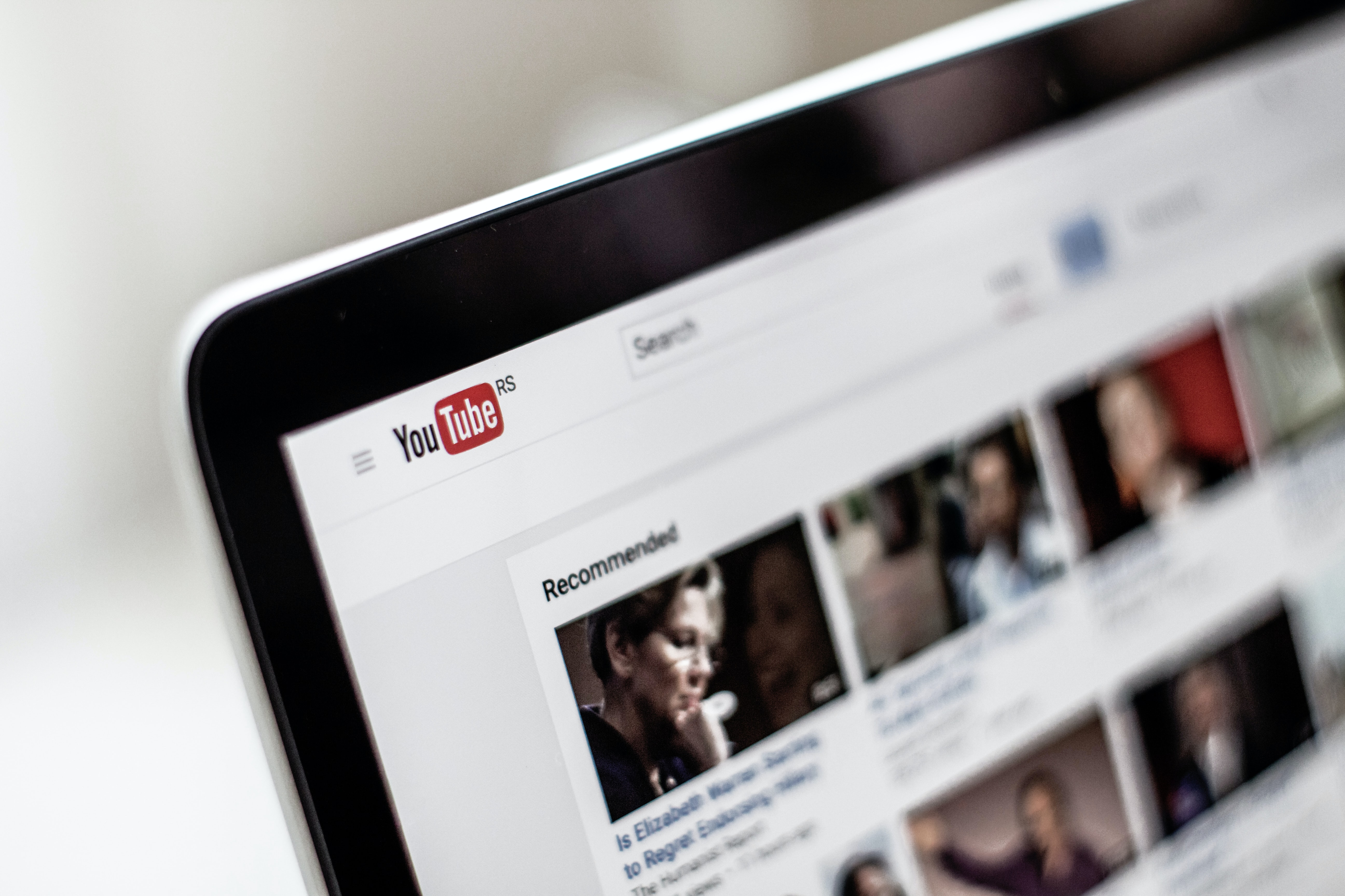 Lee más sobre el artículo ¿Es YouTube útil para tu empresa?